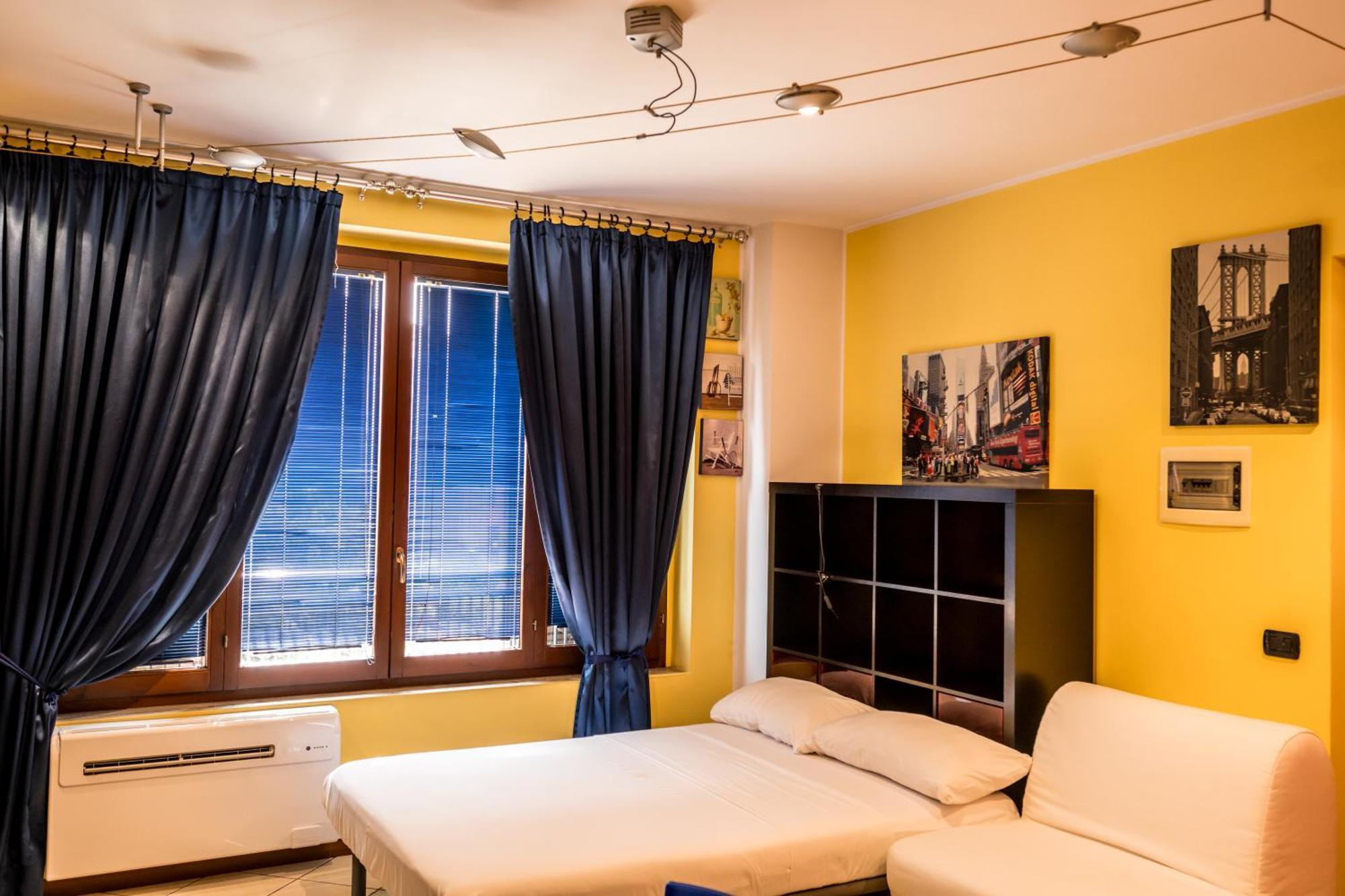 Cozy Suite Rogoredo Apartment Next To The Metro And Train Station Milão Exterior foto