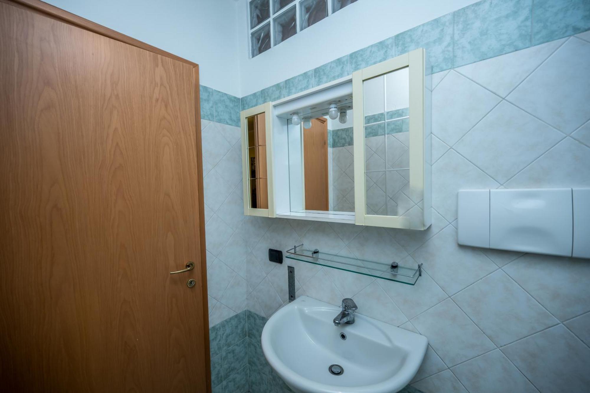 Cozy Suite Rogoredo Apartment Next To The Metro And Train Station Milão Exterior foto