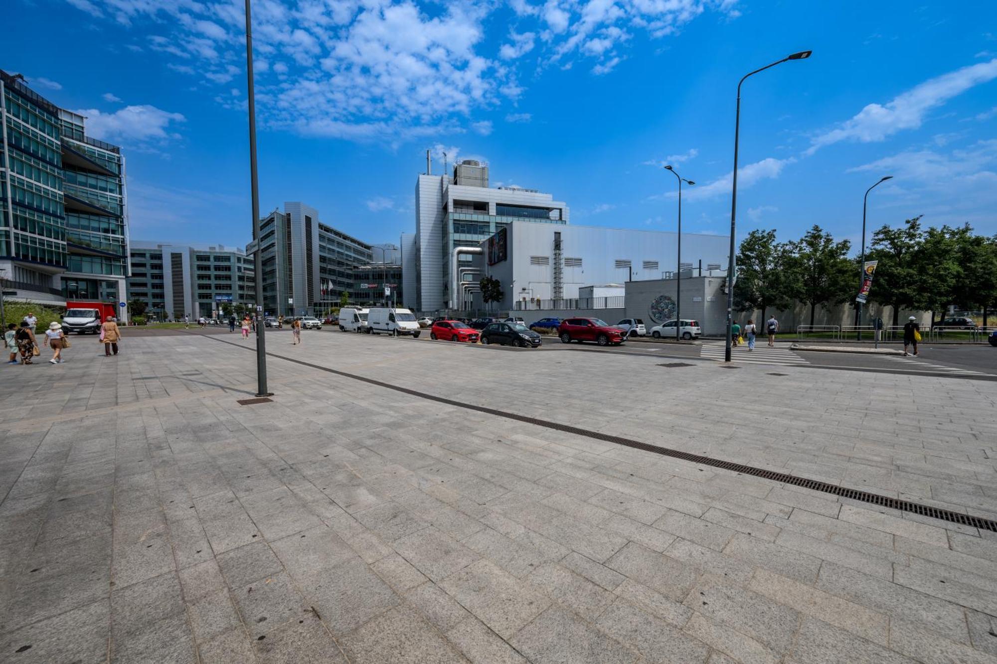 Cozy Suite Rogoredo Apartment Next To The Metro And Train Station Milão Exterior foto