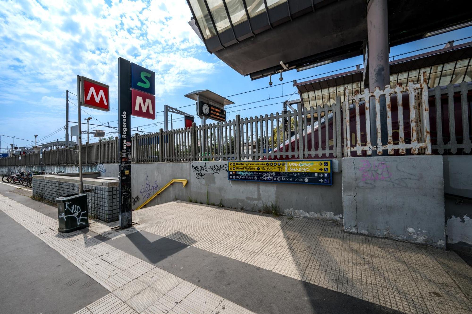 Cozy Suite Rogoredo Apartment Next To The Metro And Train Station Milão Exterior foto